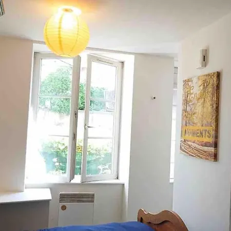 Logement Au Calme Et En Plein Coeur ! Neufchâteau