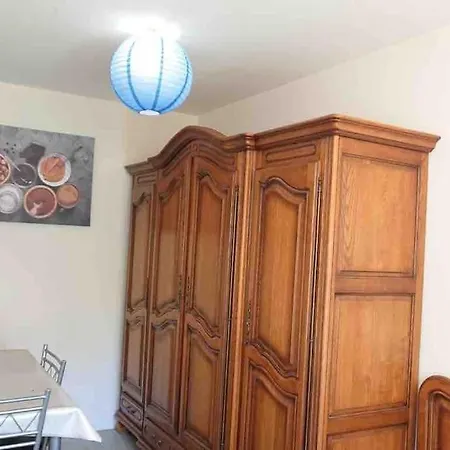 Logement Au Calme Et En Plein Coeur ! דירה