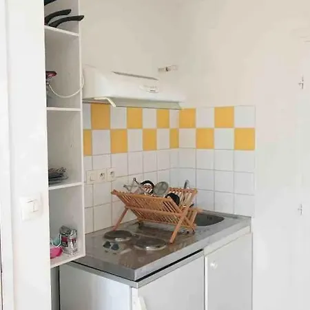 Logement Au Calme Et En Plein Coeur ! דירה